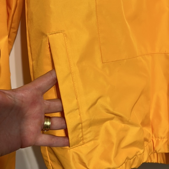 NWT Ellesse jacket size M - Picture 4 of 9